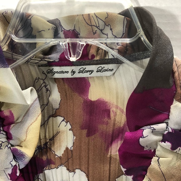 Signature by Larry Levine long sleeves large - Picture 2 of 8